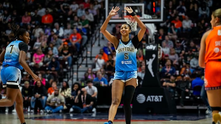 Chicago Sky v Connecticut Sun