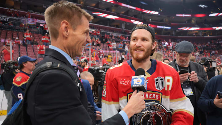Matthew Tkachuk (right) aims to help the Panthers defend their Stanley Cup title.