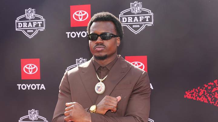 Apr 23, 2026; Pittsburgh, PA, USA; Miami Hurricanes defensive end Rueben Bain Jr. poses on the red carpet before the 2026 NFL Draft at Point State Park. Mandatory Credit: Kirby Lee-Imagn Images Apr 23, 2026; Pittsburgh, PA, USA; Miami Hurricanes defensive end Rueben Bain Jr. poses on the red carpet before the 2026 NFL Draft at Point State Park. Mandatory Credit: Kirby Lee-Imagn Images