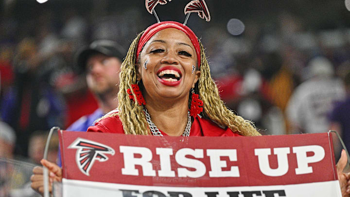 There were a few friendly faces in Minnesota when the Atlanta Falcons dominated the Vikings in their 22-6 victory. There were a few friendly faces in Minnesota when the Atlanta Falcons dominated the Vikings in their 22-6 victory.