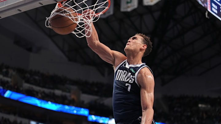 Dallas Mavericks, Dwight Powell