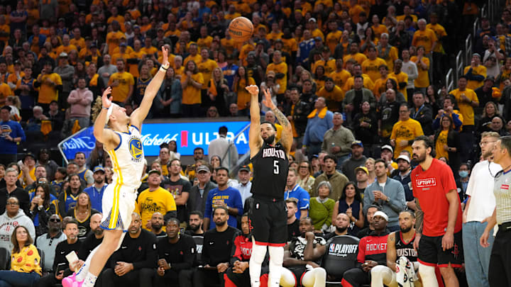 Apr 26, 2025; San Francisco, California, USA; Houston Rockets guard Fred VanVleet (5) shoots against Golden State Warriors guard Brandin Podziemski (2) during the fourth quarter of game three of first round for the 2024 NBA Playoffs at Chase Center. Mandatory Credit: Darren Yamashita-Imagn Images Apr 26, 2025; San Francisco, California, USA; Houston Rockets guard Fred VanVleet (5) shoots against Golden State Warriors guard Brandin Podziemski (2) during the fourth quarter of game three of first round for the 2024 NBA Playoffs at Chase Center. Mandatory Credit: Darren Yamashita-Imagn Images