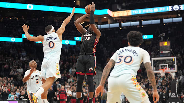 Feb 1, 2025; San Antonio, Texas, USA; Miami Heat center Bam Adebayo (13) scores the winning basket at the end of the game to defeat the San Antonio Spurs at Frost Bank Center. Mandatory Credit: Scott Wachter-Imagn Images Feb 1, 2025; San Antonio, Texas, USA; Miami Heat center Bam Adebayo (13) scores the winning basket at the end of the game to defeat the San Antonio Spurs at Frost Bank Center. Mandatory Credit: Scott Wachter-Imagn Images