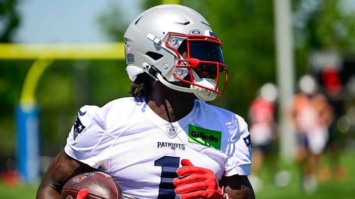 New England Patriots receiver A.J. Brown