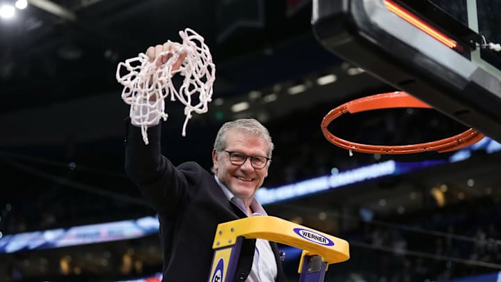 Geno Auriemma was all smiles after UConn beat South Carolina for the national title in 2025.