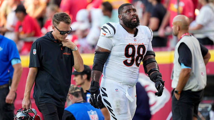 Cincinnati Bengals defensive tackle Sheldon Rankins (98) walks to the locker room with an injury in the fourth quarter of the NFL Week 2 game between the Kansas City Chiefs and the Cincinnati Bengals at Arrowhead Stadium in Kansas City on Sunday, Sept. 15, 2024. The Chiefs took a 26-25 win with a go-ahead field goal as time expired.