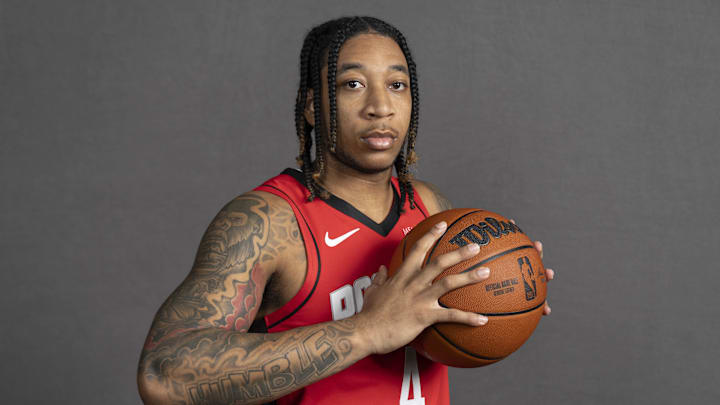 Sep 29, 2025; Houston, TX, USA; Houston Rockets guard JD Davison (4) poses for a picture during Houston Rockets media day at Toyota Center. Mandatory Credit: Troy Taormina-Imagn Images Sep 29, 2025; Houston, TX, USA; Houston Rockets guard JD Davison (4) poses for a picture during Houston Rockets media day at Toyota Center. Mandatory Credit: Troy Taormina-Imagn Images
