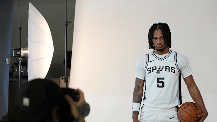 Sep 29, 2025; San Antonio, TX, USA; San Antonio Spurs guard Stephon Castle (5) poses for photos during Media Day at Victory Capital Performance Center in San Antonio. Mandatory Credit: Scott Wachter-Imagn Images Sep 29, 2025; San Antonio, TX, USA; San Antonio Spurs guard Stephon Castle (5) poses for photos during Media Day at Victory Capital Performance Center in San Antonio. Mandatory Credit: Scott Wachter-Imagn Images