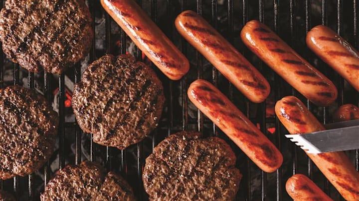 Score Big with Gourmet Game Day Eats from Omaha Steaks