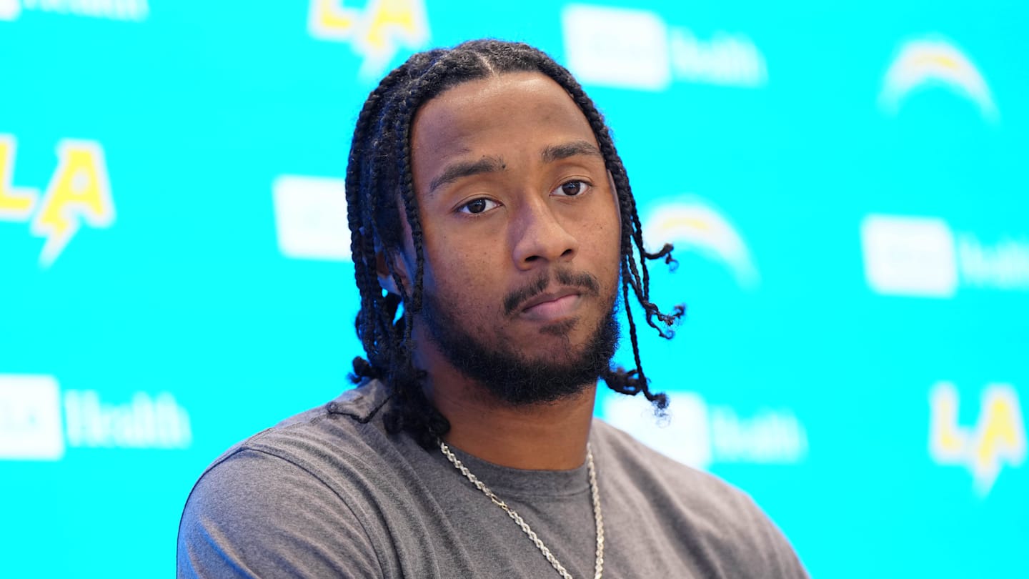 Chargers Sign Key Free Agents: Instant Grades for Trey Pipkins, Del'Shawn Phillips