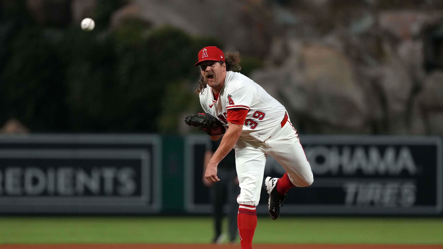 Reds Take Chance, Sign Former First-Round Pick to Prove-It Deal