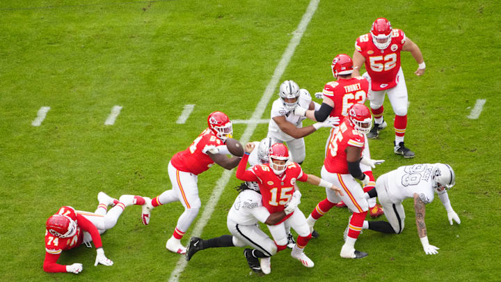 Las Vegas Raiders v Kansas City Chiefs