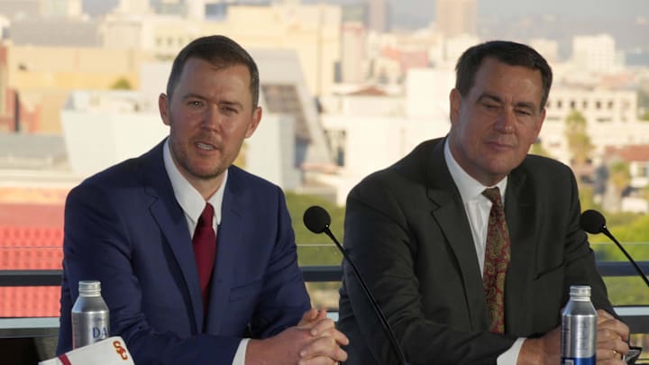 Nov 29, 2021; Los Angeles, CA, USA; Lincoln Riley, USC Football