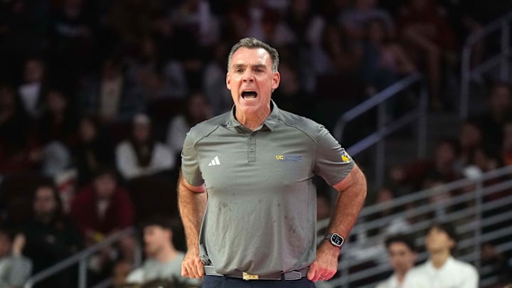 Nov 14, 2023; Los Angeles, California, USA; UC Irvine Anteaters head coach Russell Turner reacts against the Southern California Trojans in the first half at Galen Center. Mandatory Credit: Kirby Lee-Imagn Images