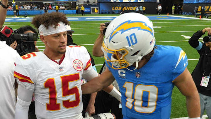Sep 29, 2024; Inglewood, California, USA; Kansas City Chiefs quarterback Patrick Mahomes (15) and Los Angeles Chargers quarterback Justin Herbert (10) shake hands after the game at SoFi Stadium. Mandatory Credit: Kirby Lee-Imagn Images Sep 29, 2024; Inglewood, California, USA; Kansas City Chiefs quarterback Patrick Mahomes (15) and Los Angeles Chargers quarterback Justin Herbert (10) shake hands after the game at SoFi Stadium. Mandatory Credit: Kirby Lee-Imagn Images
