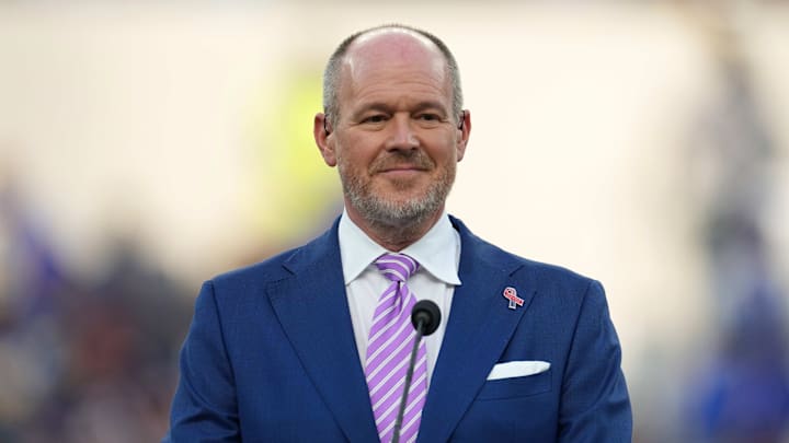 Sep 12, 2021; Inglewood, California, USA; Rich Eisen emcees the SoFi Stadium opening ceremonies. Mandatory Credit: Kirby Lee-Imagn Images
