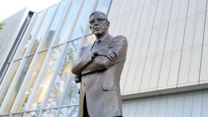 Jan 7, 2025; Los Angeles, California, USA; A statue of former UCLA Bruins coach John Wooden at Pauley Pavilion presented by Wescom. Mandatory Credit: Kirby Lee-Imagn Images Jan 7, 2025; Los Angeles, California, USA; A statue of former UCLA Bruins coach John Wooden at Pauley Pavilion presented by Wescom. Mandatory Credit: Kirby Lee-Imagn Images