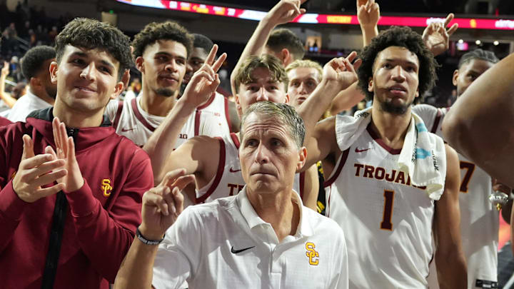 Nov 4, 2024; Los Angeles, California, USA; Southern California Trojans head coach Eric Musselman cheers after the game against the Chattanooga Mocs at Galen Center. Mandatory Credit: Kirby Lee-Imagn Images Nov 4, 2024; Los Angeles, California, USA; Southern California Trojans head coach Eric Musselman cheers after the game against the Chattanooga Mocs at Galen Center. Mandatory Credit: Kirby Lee-Imagn Images