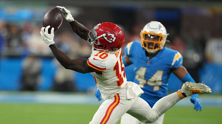Dec 16, 2021; Inglewood, California, USA; Kansas City Chiefs wide receiver Tyreek Hill (10) catches a pass against the Los Angeles Chargers at SoFi Stadium. Mandatory Credit: Kirby Lee-Imagn Images