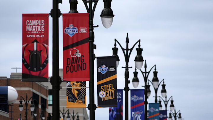 Apr 24, 2024; Detroit, MI, USA; Cleveland Browns, Pittsburgh Steelers and Buffalo Bills banners on Brush St. promoting the 2024 NFL Draft. Mandatory Credit: Kirby Lee-Imagn Images Apr 24, 2024; Detroit, MI, USA; Cleveland Browns, Pittsburgh Steelers and Buffalo Bills banners on Brush St. promoting the 2024 NFL Draft. Mandatory Credit: Kirby Lee-Imagn Images