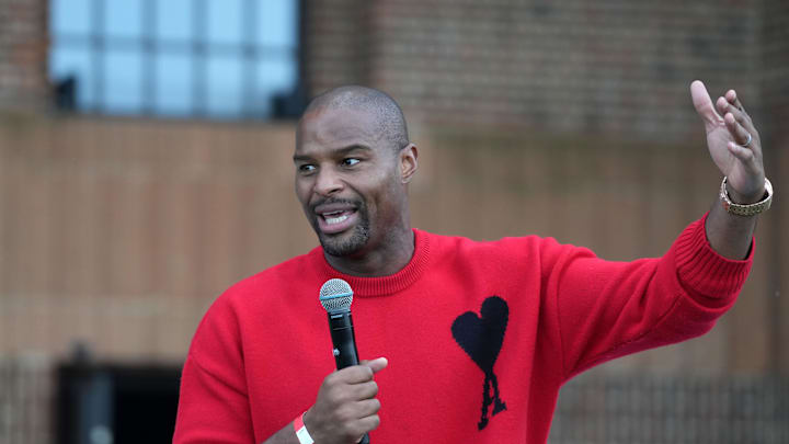 Oct 7, 2023; London, United Kingdom; Osi Umenyiora at the NFL Experience London at the Battersea Power Station. Oct 7, 2023; London, United Kingdom; Osi Umenyiora at the NFL Experience London at the Battersea Power Station.