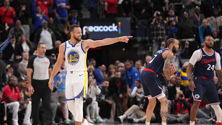 Nov 18, 2024; Inglewood, California, USA; Golden State Warriors guard Stephen Curry (30) reacts at the end of the game against the LA Clippers at Intuit Dome. Mandatory Credit: Kirby Lee-Imagn Images Nov 18, 2024; Inglewood, California, USA; Golden State Warriors guard Stephen Curry (30) reacts at the end of the game against the LA Clippers at Intuit Dome. Mandatory Credit: Kirby Lee-Imagn Images