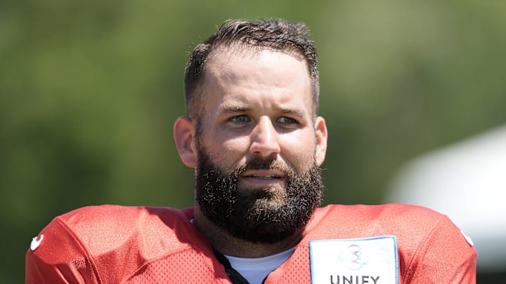 Aug 18, 2022; Costa Mesa, CA, USA; Los Angeles Chargers quarterback Chase Daniel (4) during joint practice against the Dallas Cowboys at Jack Hammett Sports Complex. Mandatory Credit: Kirby Lee-Imagn Images Aug 18, 2022; Costa Mesa, CA, USA; Los Angeles Chargers quarterback Chase Daniel (4) during joint practice against the Dallas Cowboys at Jack Hammett Sports Complex. Mandatory Credit: Kirby Lee-Imagn Images