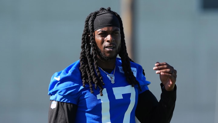 Jul 23, 2025; Los Angeles, CA, USA; Los Angeles Rams receiver Davante Adams (17) during training camp at Loyola Marymount University. Mandatory Credit: Kirby Lee-Imagn Images Jul 23, 2025; Los Angeles, CA, USA; Los Angeles Rams receiver Davante Adams (17) during training camp at Loyola Marymount University. Mandatory Credit: Kirby Lee-Imagn Images