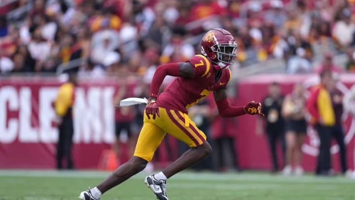 Sep 2, 2023; Los Angeles, California, USA; Southern California Trojans safety Calen Bullock (7) against the Nevada Wolf Pack in the first half at United Airlines Field at Los Angeles Memorial Coliseum. Mandatory Credit: Kirby Lee-USA TODAY Sports