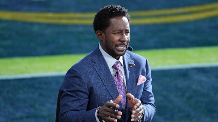 Jan 1, 2024; Pasadena, CA, USA; Desmond Howard on the ESPN College Gameday set at the 2024 Rose Bowl college football playoff semifinal game at Rose Bowl. Mandatory Credit: Kirby Lee-Imagn Images