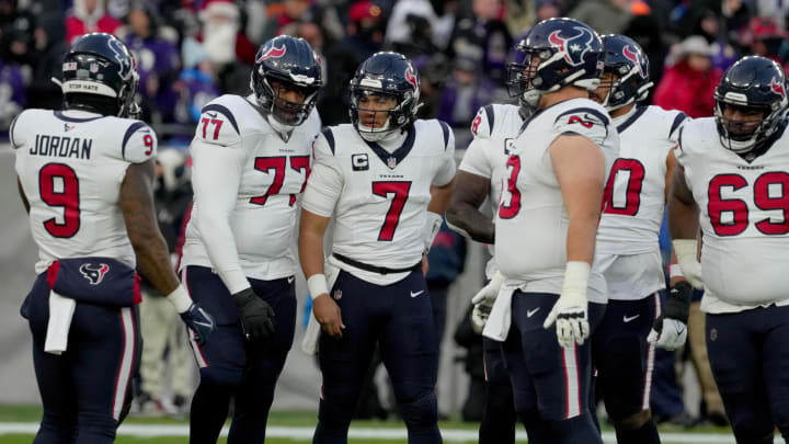 Jan 20, 2024; Baltimore, MD, USA; Houston Texans quarterback C.J. Stroud (7) huddles with teammates during the first quarter of a 2024 AFC divisional round game against the Baltimore Ravens at M&T Bank Stadium. Mandatory Credit: Mitch Stringer-USA TODAY Sports Jan 20, 2024; Baltimore, MD, USA; Houston Texans quarterback C.J. Stroud (7) huddles with teammates during the first quarter of a 2024 AFC divisional round game against the Baltimore Ravens at M&T Bank Stadium. Mandatory Credit: Mitch Stringer-USA TODAY Sports