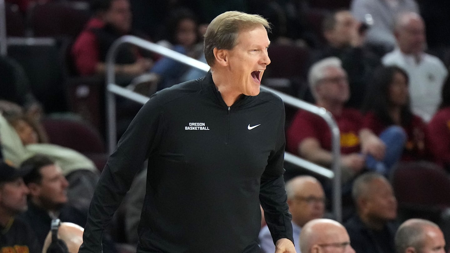 Oregon Ducks Have One Glaring Need in the Transfer Portal