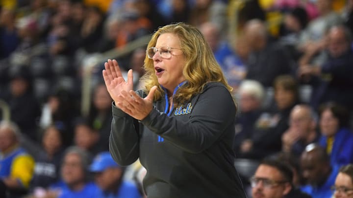 Jan 15, 2025; Long Beach, California, USA; UCLA Bruins head coach Cori Close reacts against the Penn State Nittany Lions in the first half at the Walter Pyramid at Long Beach State. Mandatory Credit: Kirby Lee-Imagn Images Jan 15, 2025; Long Beach, California, USA; UCLA Bruins head coach Cori Close reacts against the Penn State Nittany Lions in the first half at the Walter Pyramid at Long Beach State. Mandatory Credit: Kirby Lee-Imagn Images