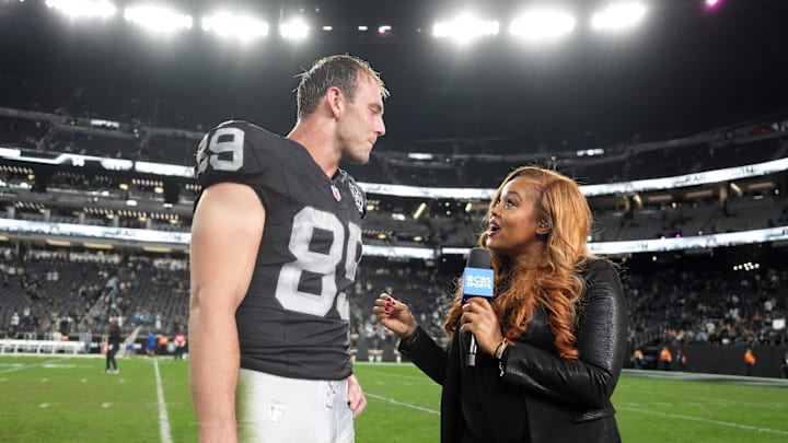Dec 22, 2024; Paradise, Nevada, USA; CBS Sports sideine reporter AJ Ross interviews Las Vegas Raiders tight end Brock Bowers (89) after the game against the Jacksonville Jaguars Allegiant Stadium. Mandatory Credit: Kirby Lee-Imagn Images Dec 22, 2024; Paradise, Nevada, USA; CBS Sports sideine reporter AJ Ross interviews Las Vegas Raiders tight end Brock Bowers (89) after the game against the Jacksonville Jaguars Allegiant Stadium. Mandatory Credit: Kirby Lee-Imagn Images