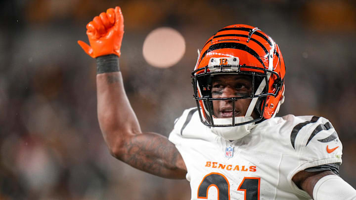 Cincinnati Bengals cornerback Mike Hilton (21) celebrates a stop in the fourth quarter of the NFL Week 18 game between the Pittsburgh Steelers and the Cincinnati Bengals at Acrisure Stadium in Pittsburgh on Saturday, Jan. 4, 2025. The Bengals won 19-17 to finish the regular season at 9-8. Cincinnati Bengals cornerback Mike Hilton (21) celebrates a stop in the fourth quarter of the NFL Week 18 game between the Pittsburgh Steelers and the Cincinnati Bengals at Acrisure Stadium in Pittsburgh on Saturday, Jan. 4, 2025. The Bengals won 19-17 to finish the regular season at 9-8.