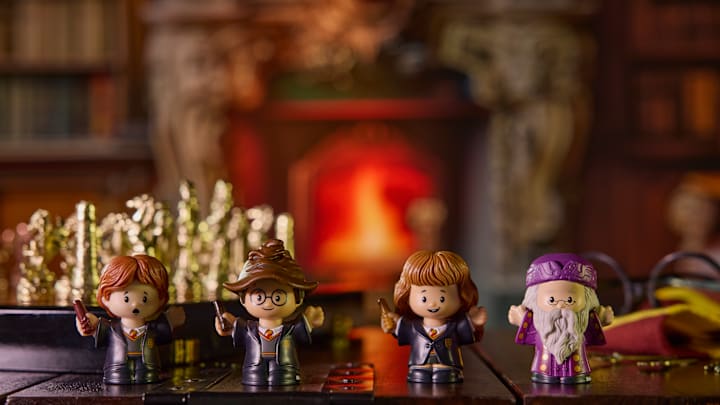 Hogwarts with New Fisher-Price Little People Collector Sets. Image Courtesy Fisher-Price