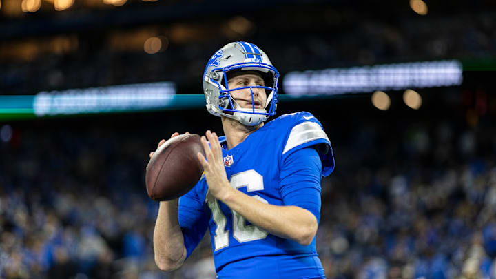 Jared Goff (16)