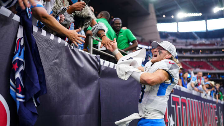 Tennessee Titans v Houston Texans
