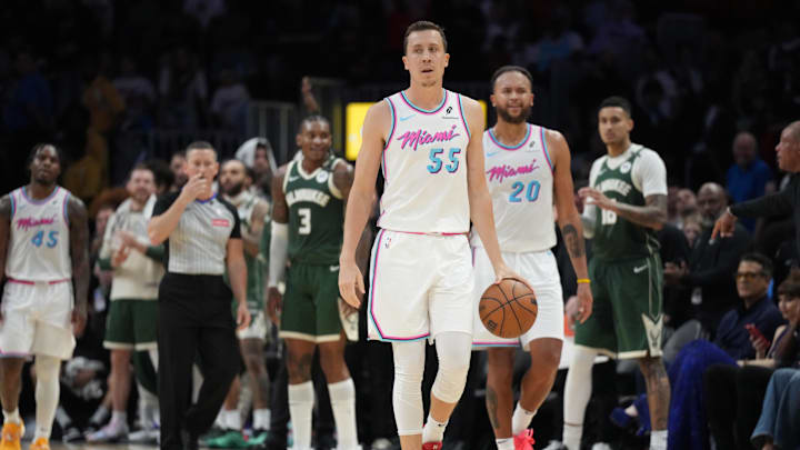 Apr 5, 2025; Miami, Florida, USA; Miami Heat forward Duncan Robinson (55) looks on after losing possession on a traveling call in overtime at Kaseya Center. Mandatory Credit: Jim Rassol-Imagn Images Apr 5, 2025; Miami, Florida, USA; Miami Heat forward Duncan Robinson (55) looks on after losing possession on a traveling call in overtime at Kaseya Center. Mandatory Credit: Jim Rassol-Imagn Images