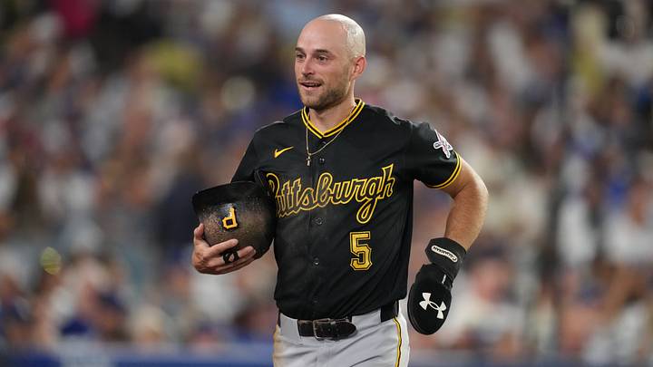 Aug 21, 2026; Los Angeles, California, USA; Pittsburgh Pirates second baseman Brandon Lowe (5) celebrates after scoring in the 2nd inning against the Los Angeles Dodgers at Dodger Stadium. Mandatory Credit: Kirby Lee-Imagn Images Aug 21, 2026; Los Angeles, California, USA; Pittsburgh Pirates second baseman Brandon Lowe (5) celebrates after scoring in the 2nd inning against the Los Angeles Dodgers at Dodger Stadium. Mandatory Credit: Kirby Lee-Imagn Images