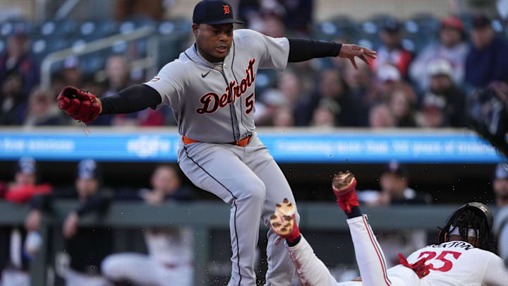Apr 8, 2026; Minneapolis, Minnesota, USA; Minnesota Twins center fielder Byron Buxton (25) steals home plate beating the tag by Detroit Tigers pitcher Framber Valdez (59) during the first inning at Target Field. Mandatory Credit: Jordan Johnson-Imagn Images Apr 8, 2026; Minneapolis, Minnesota, USA; Minnesota Twins center fielder Byron Buxton (25) steals home plate beating the tag by Detroit Tigers pitcher Framber Valdez (59) during the first inning at Target Field. Mandatory Credit: Jordan Johnson-Imagn Images