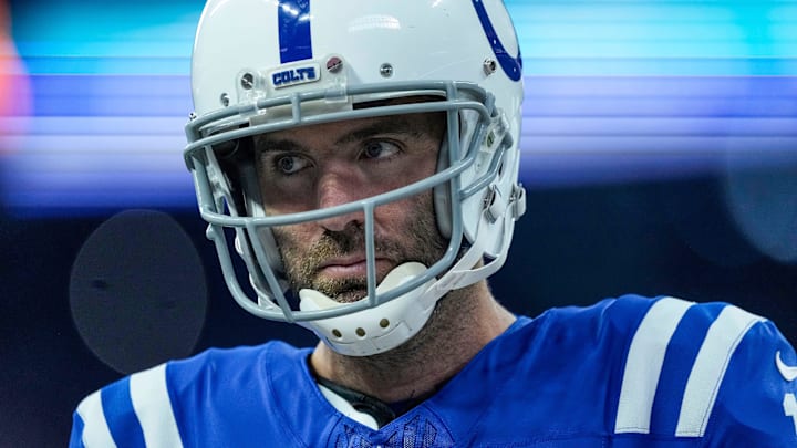 Indianapolis Colts quarterback Joe Flacco (15) waits for teammates on the field during pregame warm-up Sunday, Nov. 10, 2024, ahead of a game against the Buffalo Bills at Lucas Oil Stadium in Indianapolis.