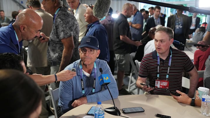   Los Angeles Chargers head coach Jim HarbaughMandatory Credit: Jim Rassol-Imagn Images