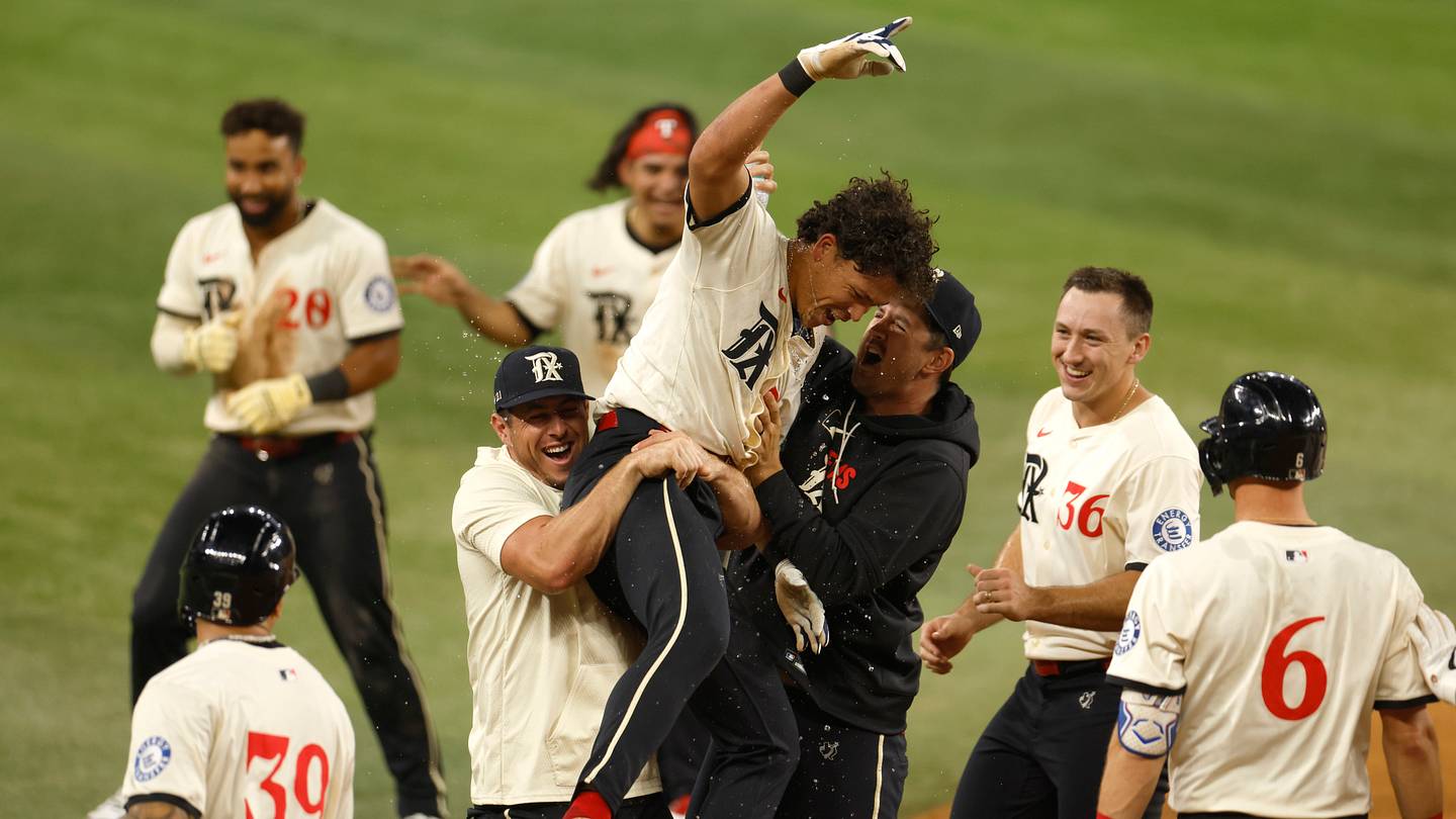 Texas Rangers Commentators Did Rangers TV announcer spark impressive win streak, push toward ...
