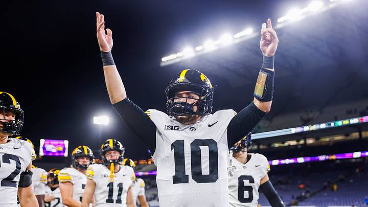 Jeremy Hecklinski and Iowa are road favorites against Minnesota. Jeremy Hecklinski and Iowa are road favorites against Minnesota.