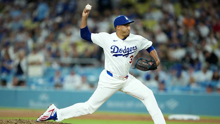Aug 14, 2026; Los Angeles, California, USA; Los Angeles Dodgers pitcher Edwin Díaz (3) throws in the ninth inning against the Milwaukee Brewers at Dodger Stadium. Mandatory Credit: Kirby Lee-Imagn Images Aug 14, 2026; Los Angeles, California, USA; Los Angeles Dodgers pitcher Edwin Díaz (3) throws in the ninth inning against the Milwaukee Brewers at Dodger Stadium. Mandatory Credit: Kirby Lee-Imagn Images