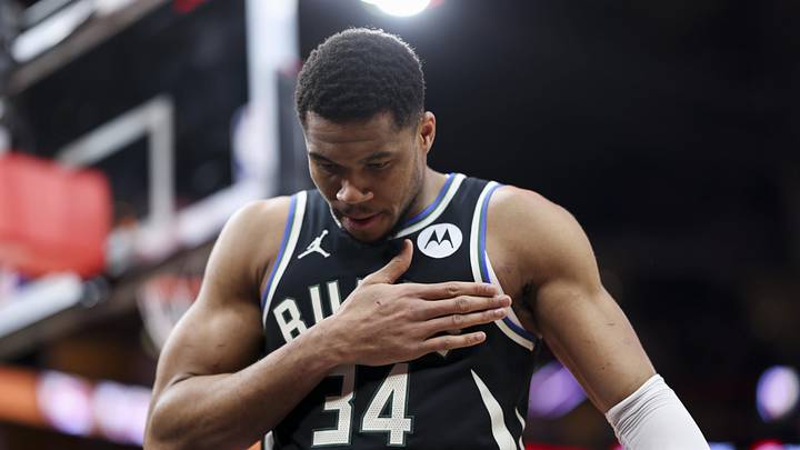 Feb 25, 2025; Houston, Texas, USA; Milwaukee Bucks forward Giannis Antetokounmpo (34) walks on the court before the start of the game against the Houston Rockets at Toyota Center. Mandatory Credit: Troy Taormina-Imagn Images Feb 25, 2025; Houston, Texas, USA; Milwaukee Bucks forward Giannis Antetokounmpo (34) walks on the court before the start of the game against the Houston Rockets at Toyota Center. Mandatory Credit: Troy Taormina-Imagn Images
