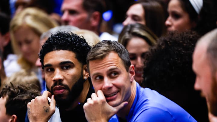 Oct 3, 2025; Durham, NC, USA; Jayson Tatum, NBA Boston Celtics Player helps coach alongside Duke Blue Devils head coach Jon Scheyer during the Countdown to Craziness at the Cameron Indoor Stadium. Mandatory Credit: Jaylynn Nash-Imagn Images Oct 3, 2025; Durham, NC, USA; Jayson Tatum, NBA Boston Celtics Player helps coach alongside Duke Blue Devils head coach Jon Scheyer during the Countdown to Craziness at the Cameron Indoor Stadium. Mandatory Credit: Jaylynn Nash-Imagn Images