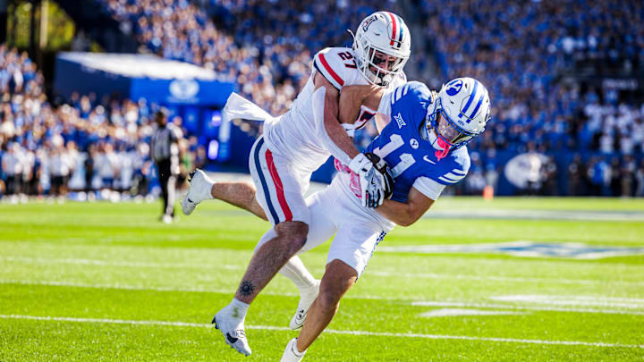 BYU wide receiver Parker Kingston catches a touchdown against Arizona