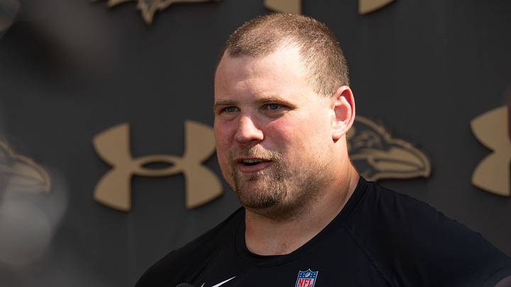 Baltimore Ravens offensive guard Kevin Zeitler (70) speaks with the media